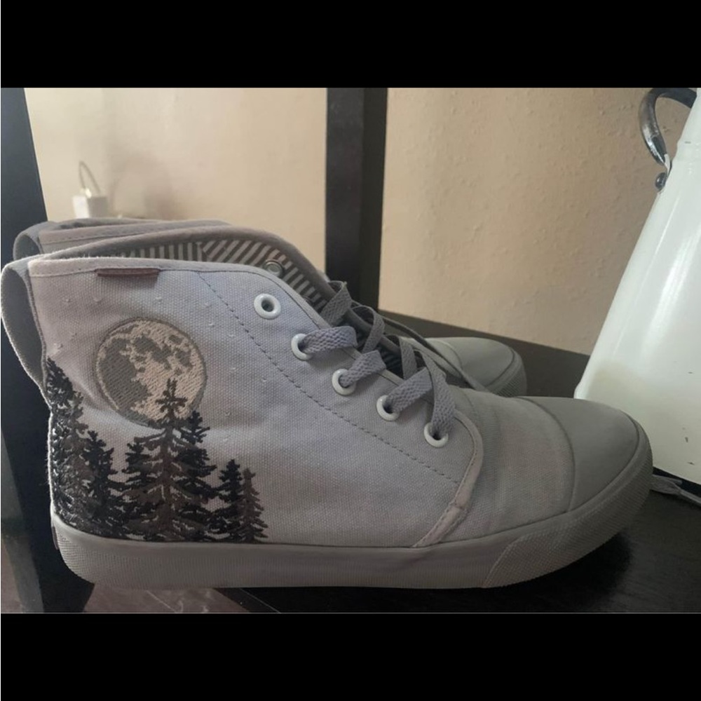 BANGS shoes Carolina Tree High Top (barely used)